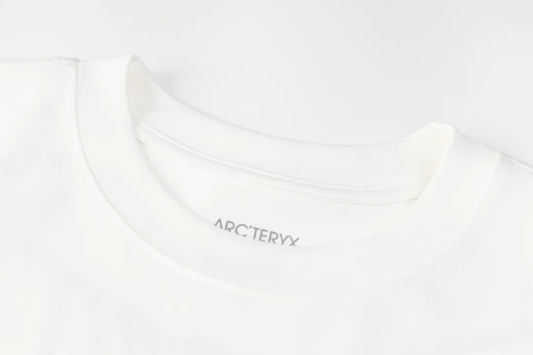 （ ） Arc’teryx ARC 24SS logo T 60 ， g 。 Breathable， ， ， 。 logo ， 。 ， 。 ， ， ， ， :S-XL（ ）